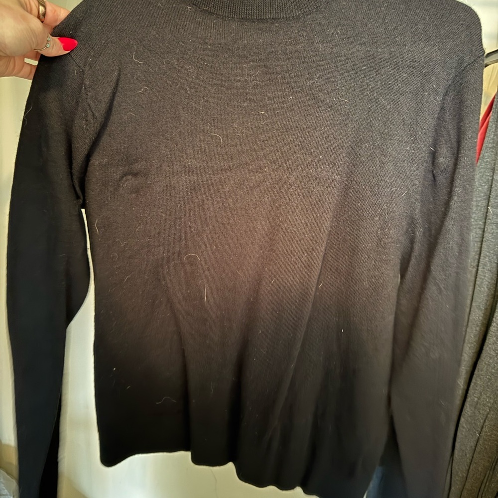 Banana Republic Men's Dark Gray Crewneck Sweater
